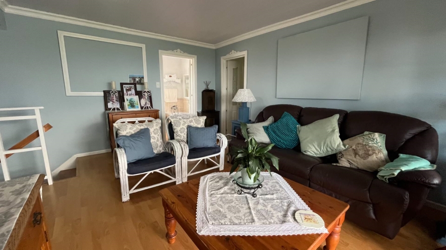 4 Bedroom Property for Sale in Hartenbos Heuwels Western Cape